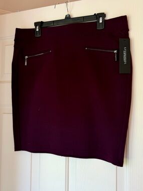 Liverpool Frina Zipper Detail Ponte Pencil Skirt NWT Burgundy Women’s 14/32